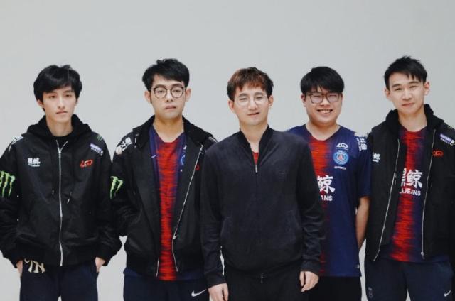 同时也激励 同时也激励